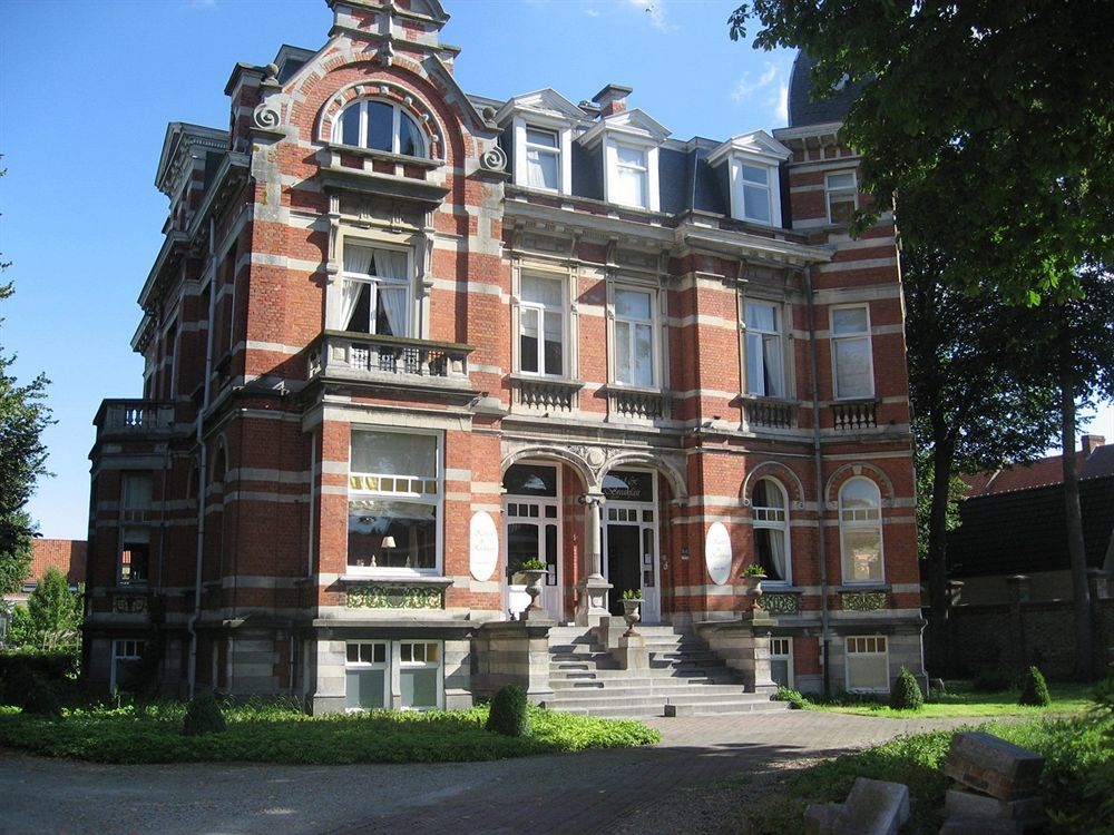卡斯提科特胡斯住宿加早餐酒店 弗尔内 外观 照片